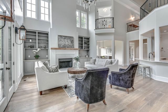 5 Camel Back Ct, Brentwood, TN 37027