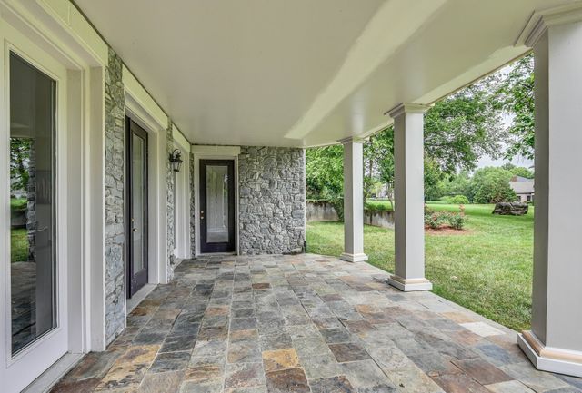 5 Camel Back Ct, Brentwood, TN 37027