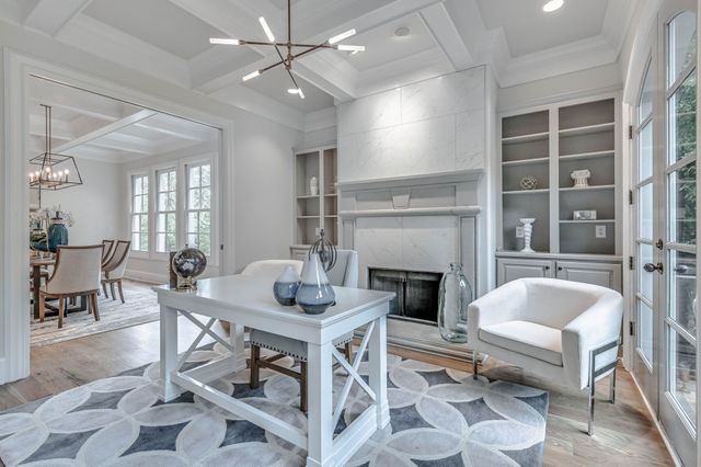 5 Camel Back Ct, Brentwood, TN 37027