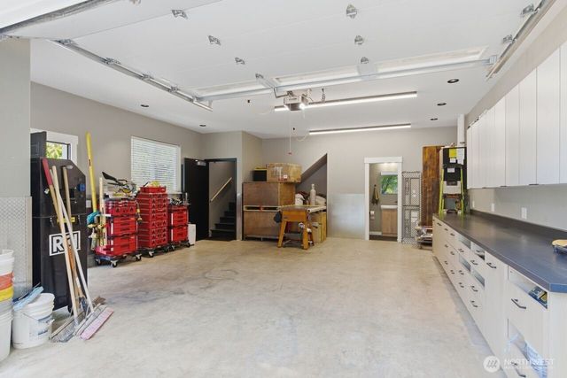 22830 262nd Avenue SE, Maple Valley, WA 98038