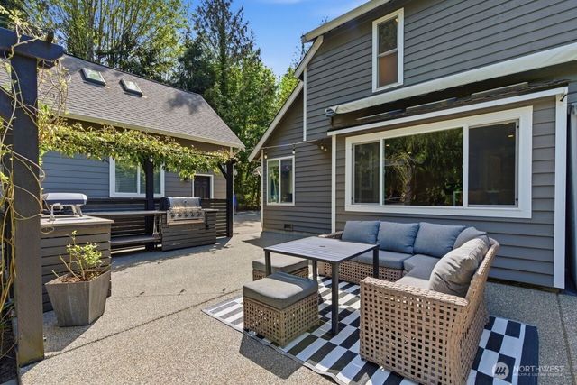 22830 262nd Avenue SE, Maple Valley, WA 98038