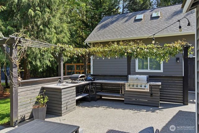 22830 262nd Avenue SE, Maple Valley, WA 98038