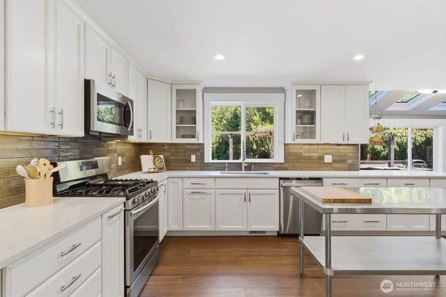 22830 262nd Avenue SE, Maple Valley, WA 98038