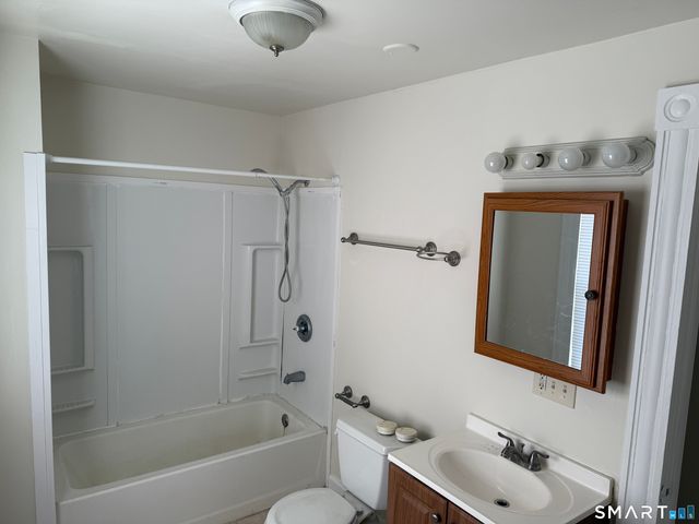 53 Maple Street, Seymour, CT 06483