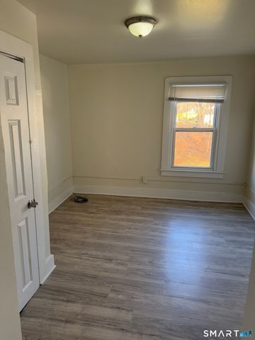 53 Maple Street, Seymour, CT 06483