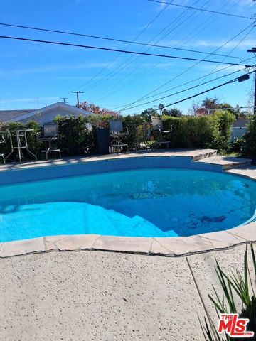 5424 S Sherbourne Drive, Los Angeles, CA 90056