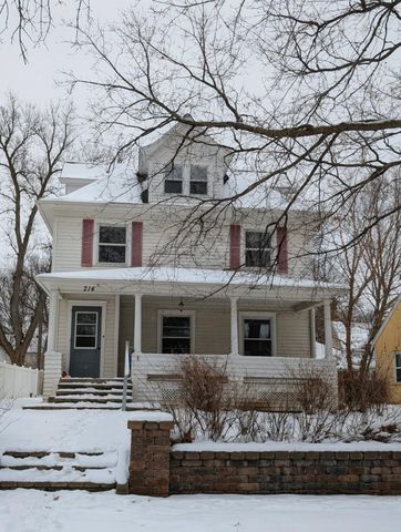 214 S 5th Street, Montevideo, MN 56265