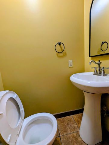 214 S 5th Street, Montevideo, MN 56265