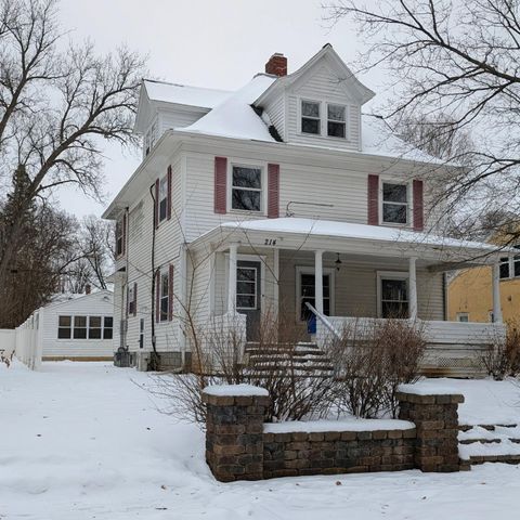 214 S 5th Street, Montevideo, MN 56265