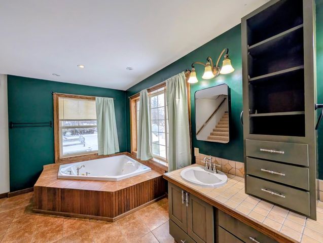 214 S 5th Street, Montevideo, MN 56265