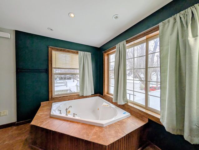 214 S 5th Street, Montevideo, MN 56265