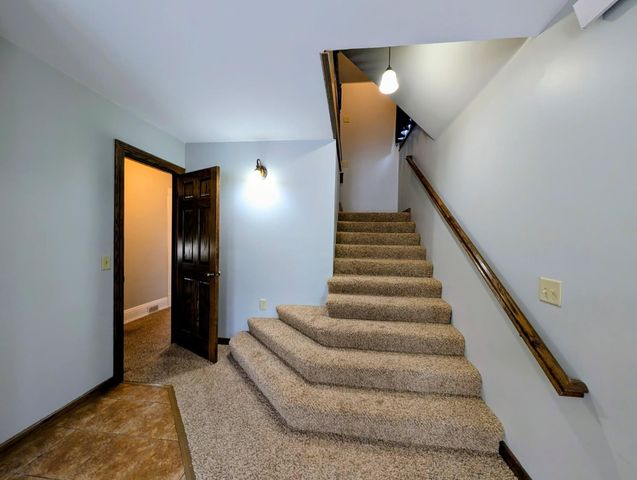 214 S 5th Street, Montevideo, MN 56265