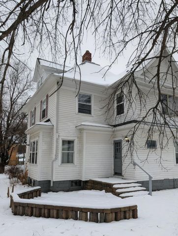 214 S 5th Street, Montevideo, MN 56265