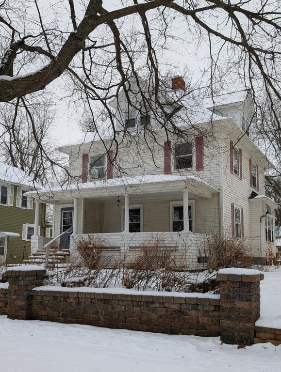 214 S 5th Street, Montevideo, MN 56265