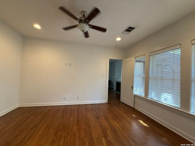 270 E ROSEWOOD AVE, San Antonio, TX 78212