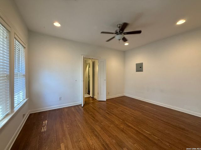 270 E ROSEWOOD AVE, San Antonio, TX 78212