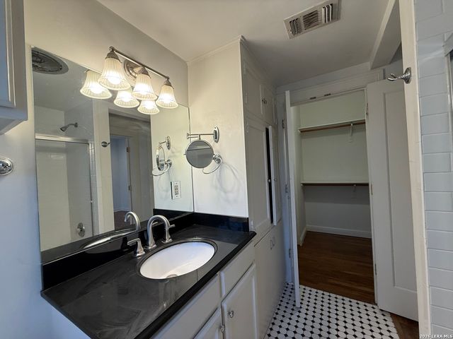270 E ROSEWOOD AVE, San Antonio, TX 78212