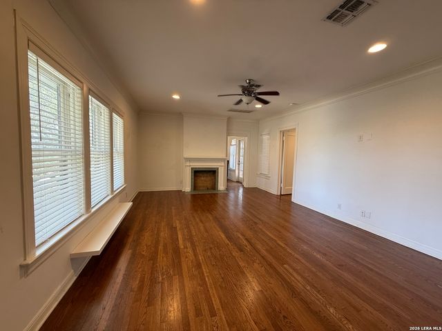 270 E ROSEWOOD AVE, San Antonio, TX 78212