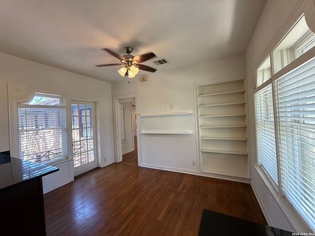 270 E ROSEWOOD AVE, San Antonio, TX 78212