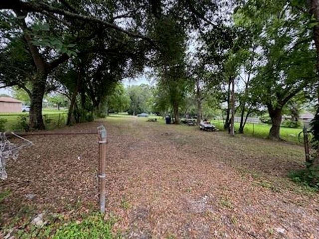 318 2nd Avenue N, Texas City, TX 77590