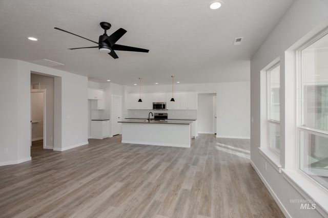 13694 Oliver Street, Caldwell, ID 83607