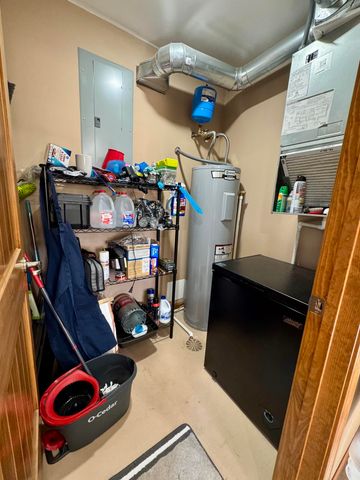 506 W SINGLETON ST, Centralia, MO 65240