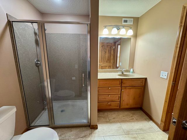 506 W SINGLETON ST, Centralia, MO 65240