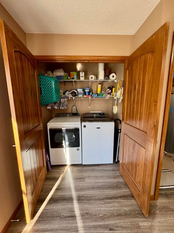 506 W SINGLETON ST, Centralia, MO 65240