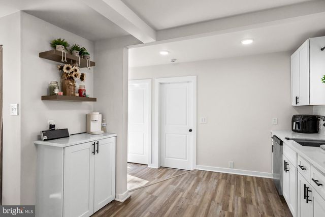 42 E 6TH AVE, Pine Hill, NJ 08021