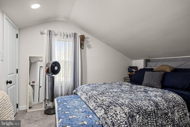 42 E 6TH AVE, Pine Hill, NJ 08021