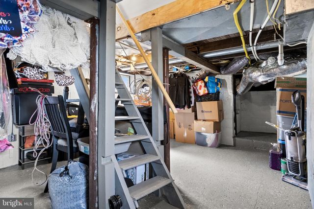 42 E 6TH AVE, Pine Hill, NJ 08021