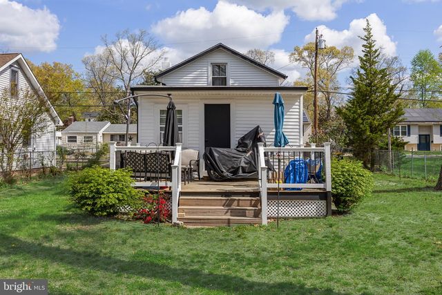 42 E 6TH AVE, Pine Hill, NJ 08021