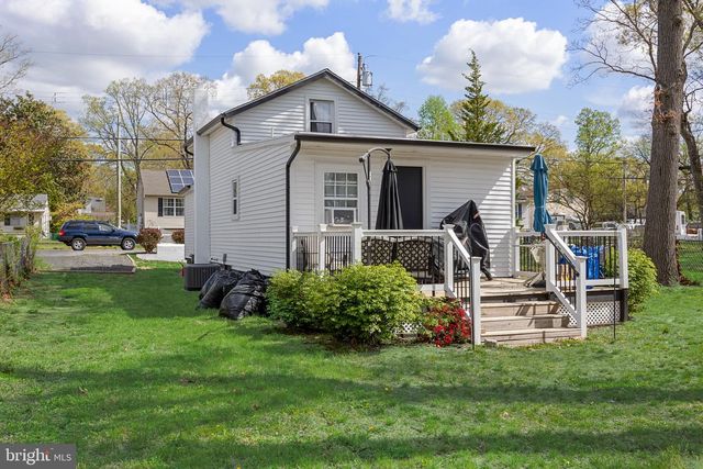 42 E 6TH AVE, Pine Hill, NJ 08021