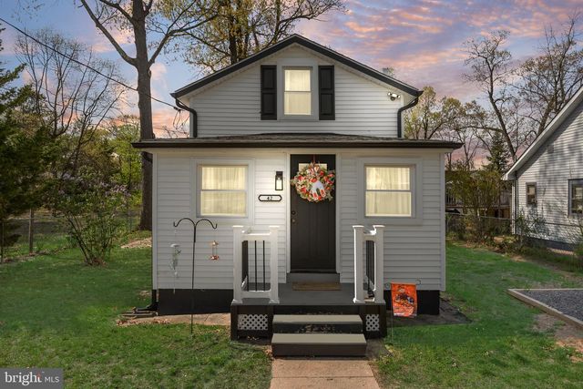 42 E 6TH AVE, Pine Hill, NJ 08021