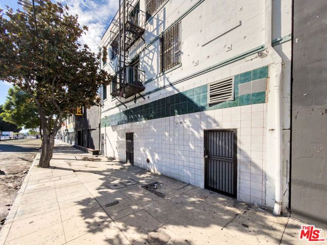 3309 S Main Street 8, Los Angeles, CA 90007