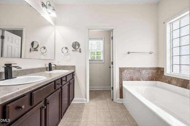 2458 Valley Drive, Clayton, NC 27520