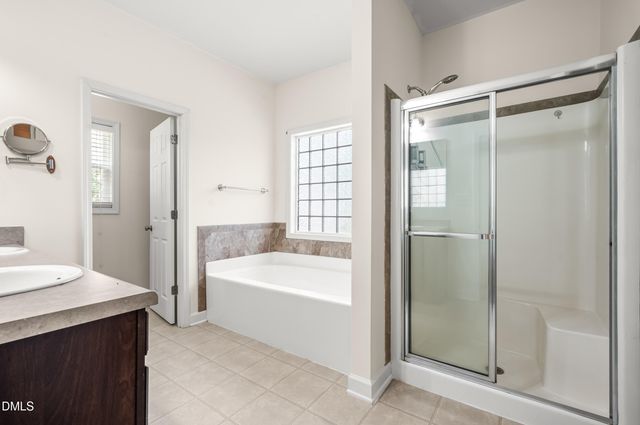 2458 Valley Drive, Clayton, NC 27520