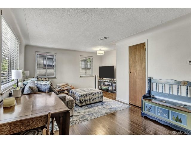 2611 S Logan St 2615, Denver, CO 80210