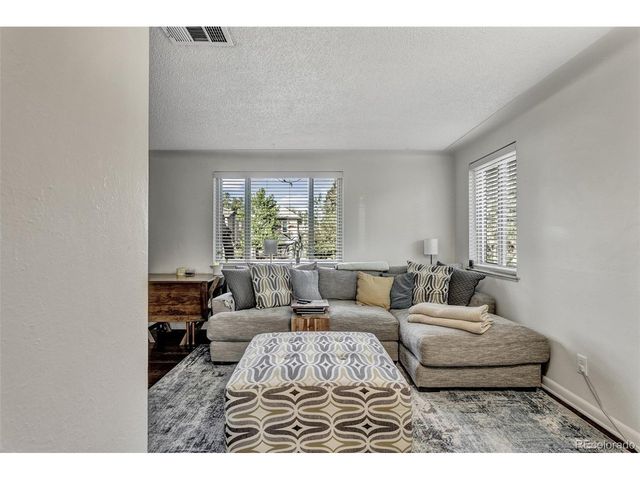 2611 S Logan St 2615, Denver, CO 80210