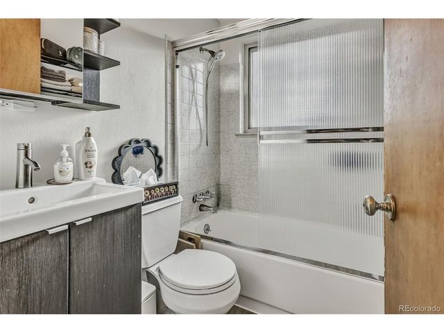 2611 S Logan St 2615, Denver, CO 80210