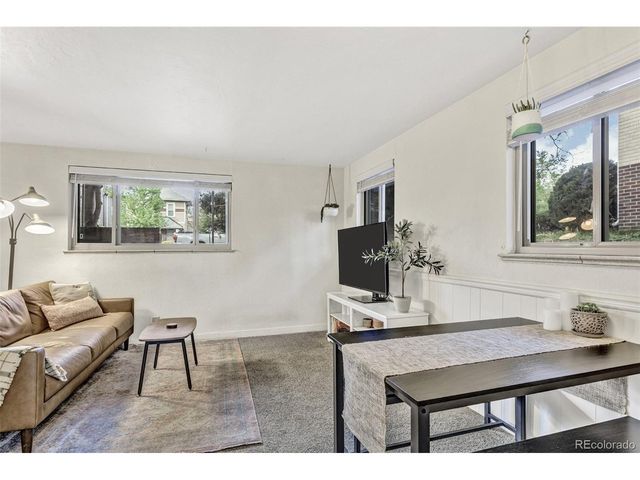 2611 S Logan St 2615, Denver, CO 80210