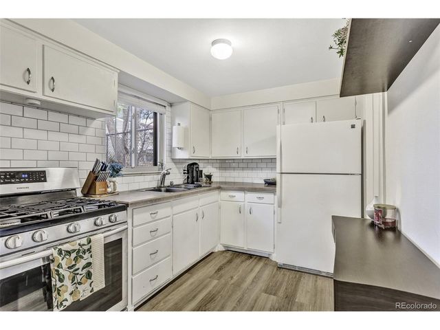 2611 S Logan St 2615, Denver, CO 80210