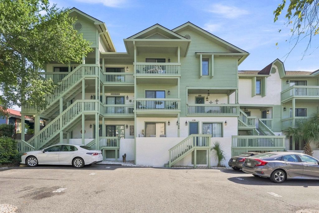 306 74th Ave N Apt 301, Myrtle Beach, SC 29572 — exterior