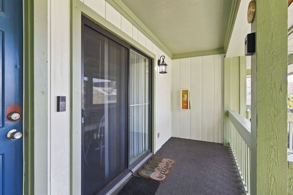 306 74th Ave N Apt 301, Myrtle Beach, SC 29572 — photo 5