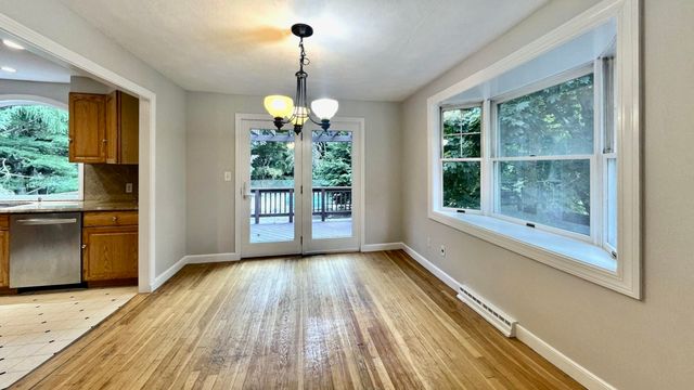 9 Brooks Road 9, Sudbury, MA 01776