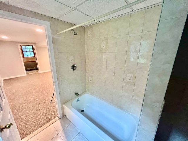 9 Brooks Road 9, Sudbury, MA 01776
