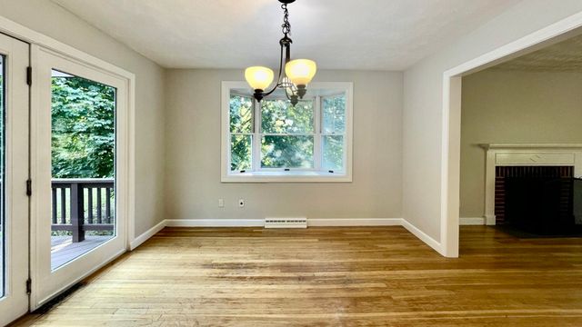 9 Brooks Road 9, Sudbury, MA 01776