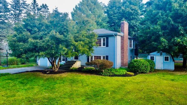 9 Brooks Road 9, Sudbury, MA 01776