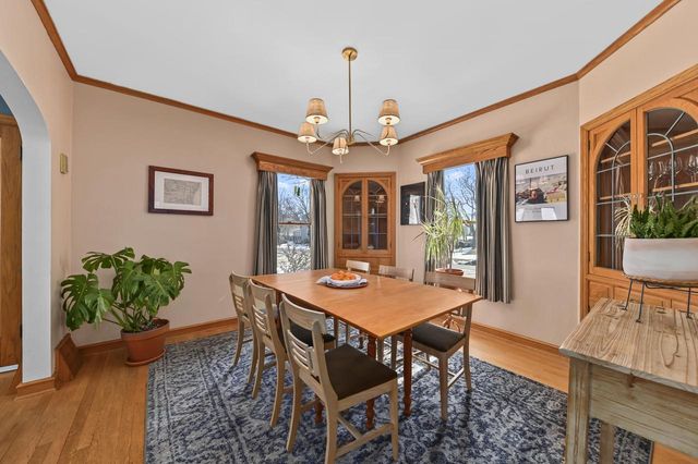 2877 S 46th STREET, Milwaukee, WI 53219