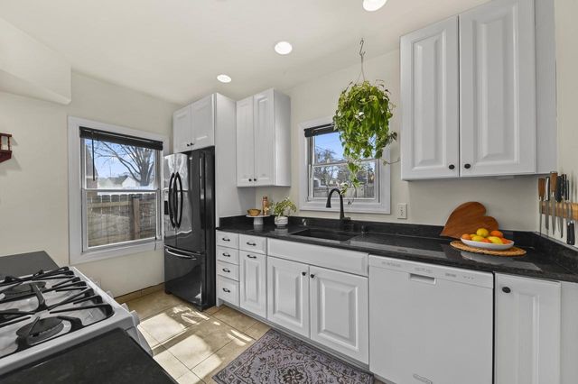 2877 S 46th STREET, Milwaukee, WI 53219